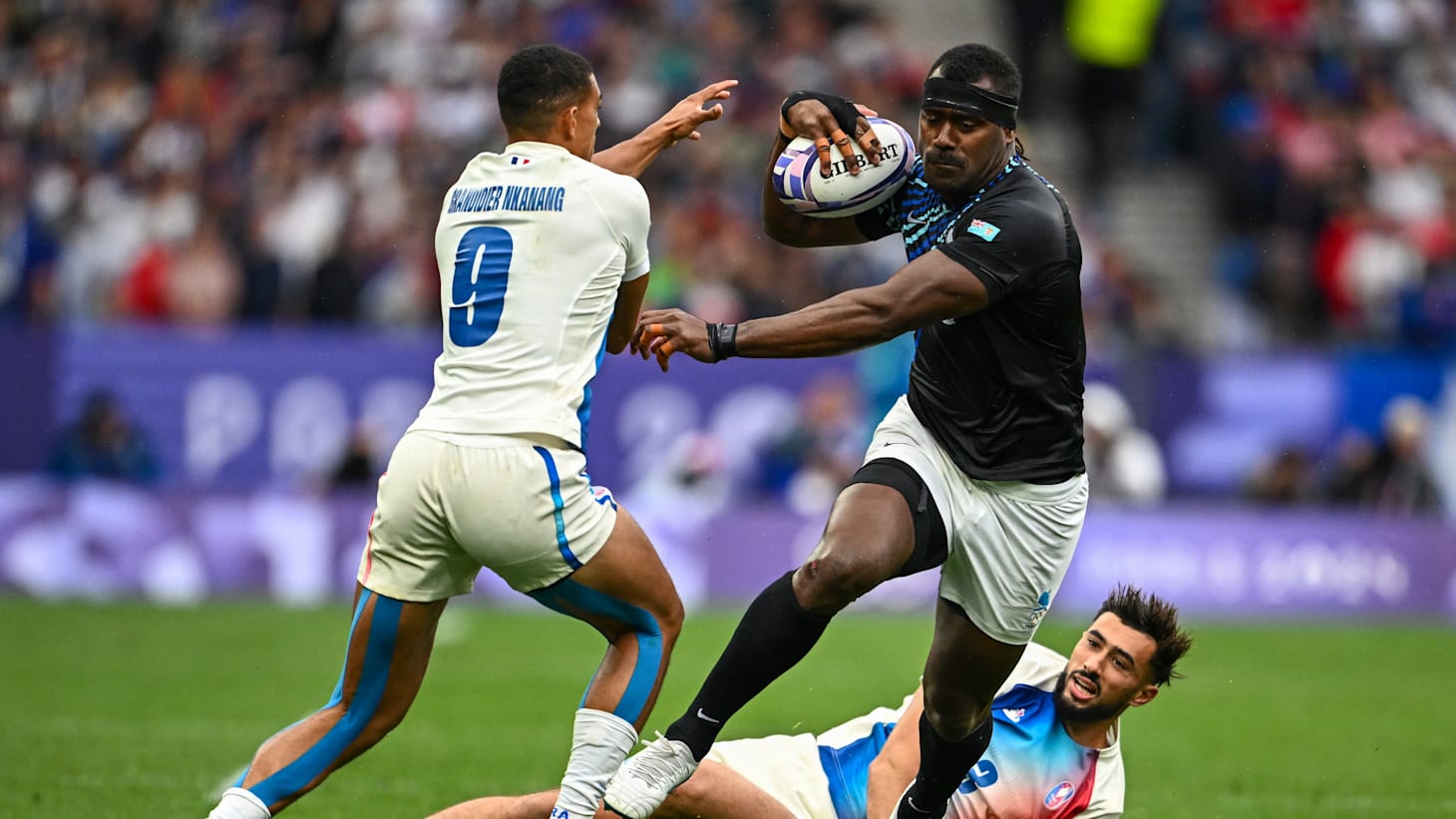 开云体育官网-全球热议！橄榄球场外八卦引关注