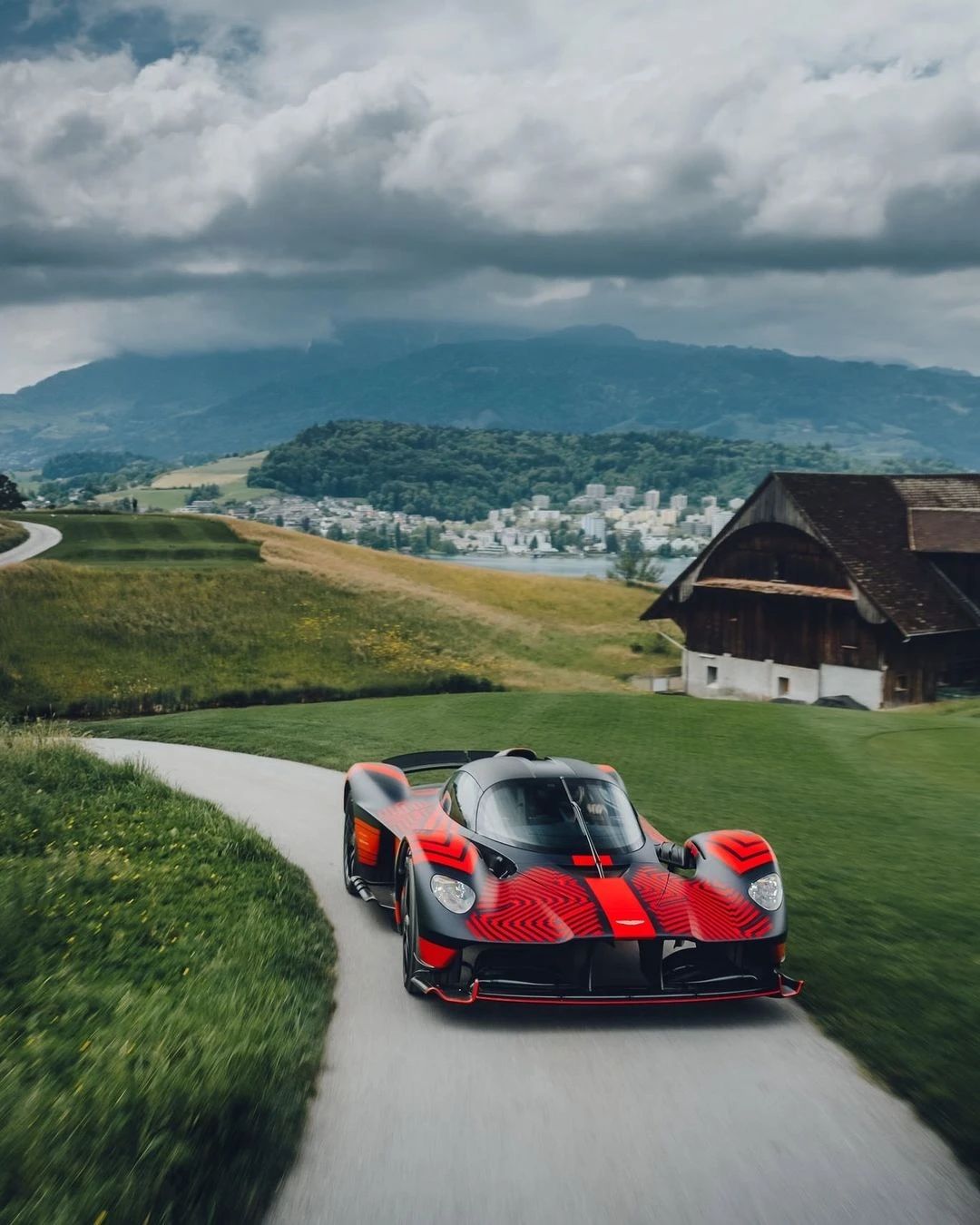 阿斯顿马丁力克法拉利，诺里斯高光表现