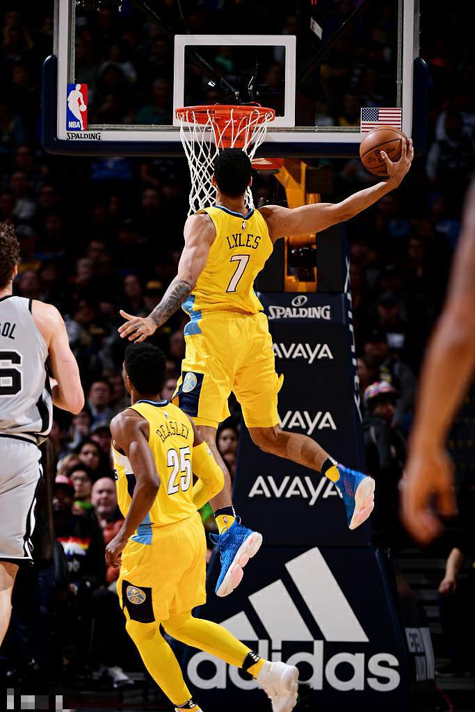 掘金轻取步行者，周琦高光表现