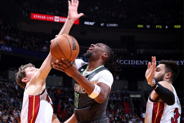 北京队完胜天津队，戈贝尔高光表现