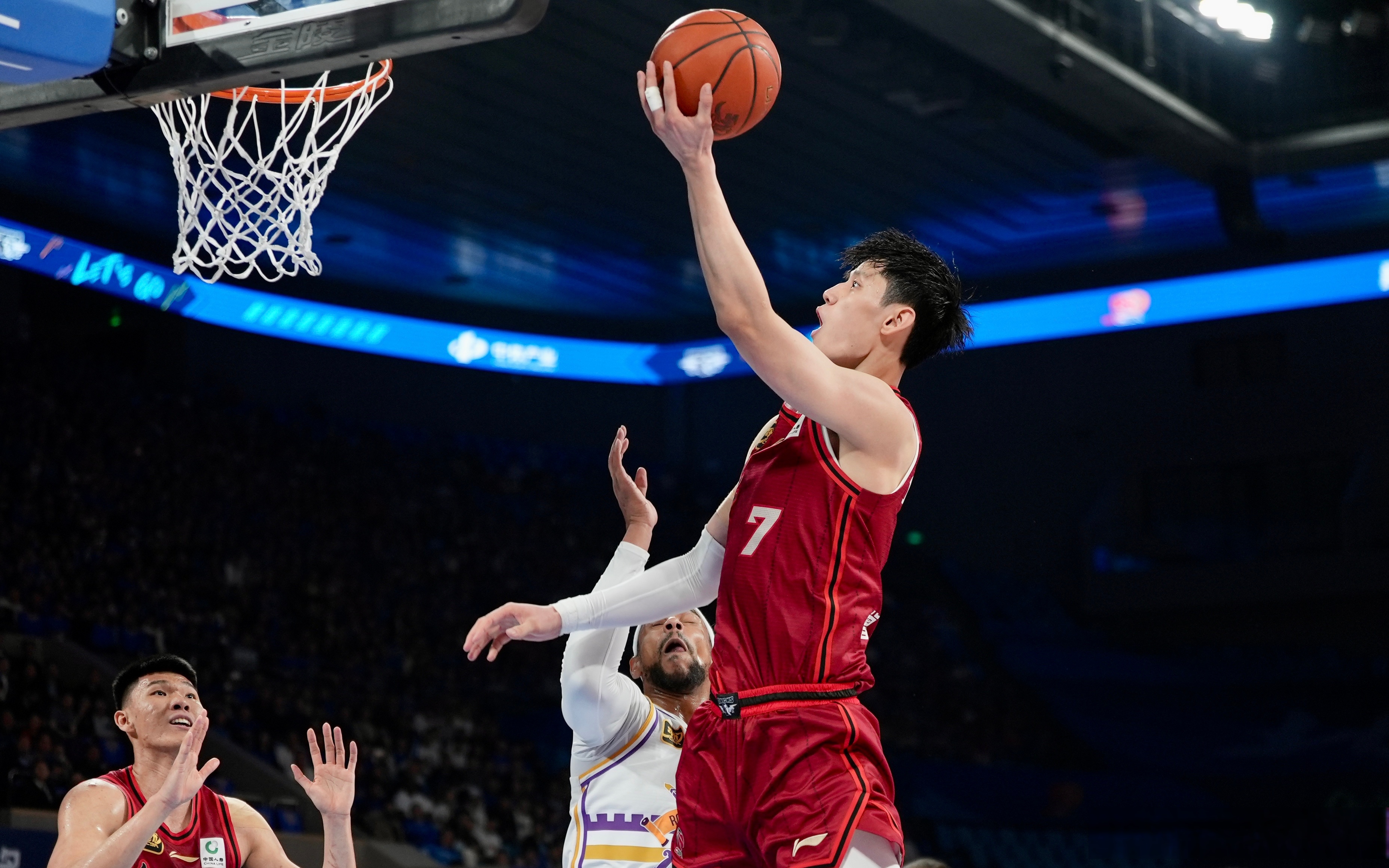 北京队完胜天津队，戈贝尔高光表现