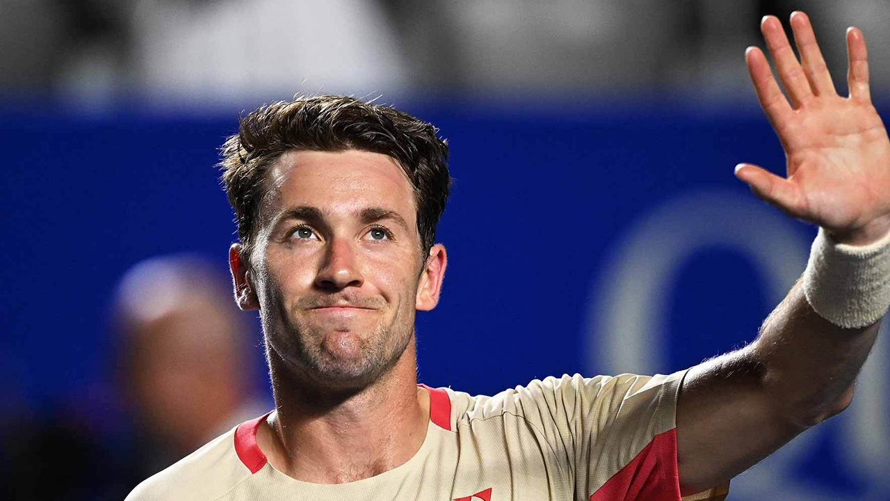 ATP总决赛鏖战拉沃尔杯，鲁德点燃赛场