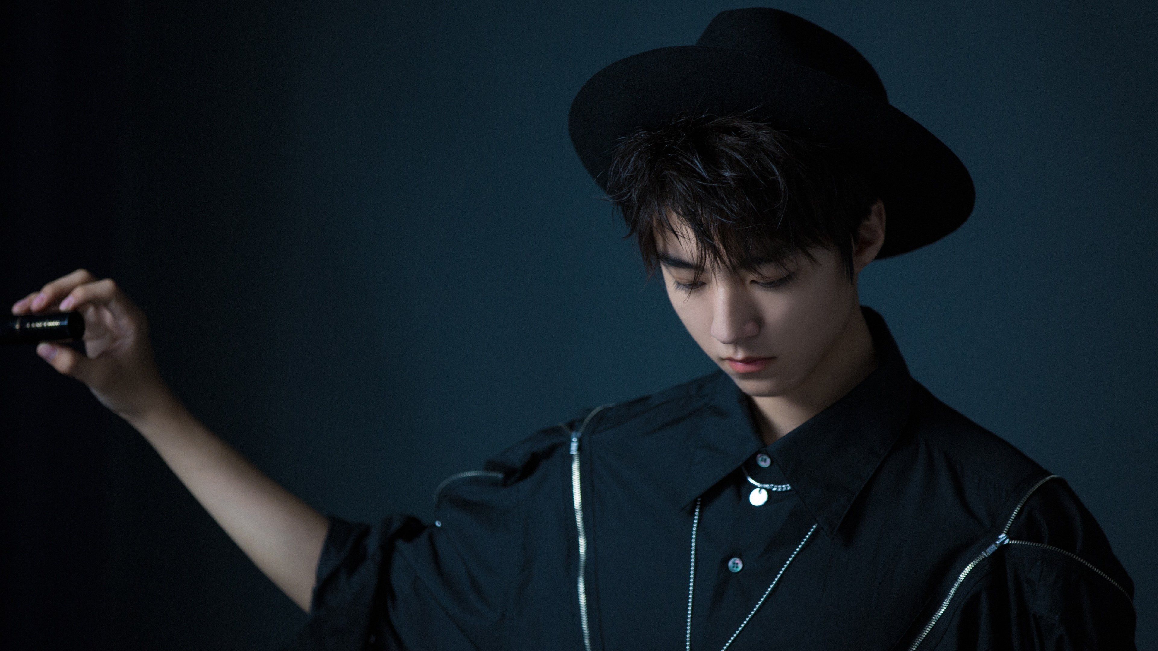 开云体育入口-当篮球馆的地板裂开F1赛道，文班亚马的量子纠缠胜利夜